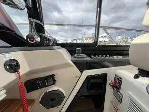 Thumbnail von Boston Whaler 365 Conquest