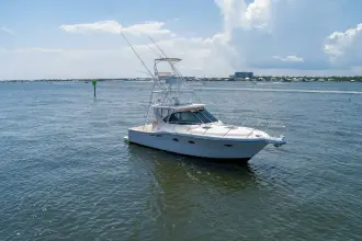 Thumbnail von Tiara Yachts 3200 Open