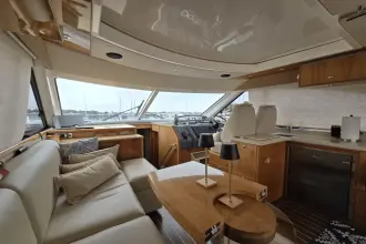 Thumbnail von Riviera 4400 Sport Yacht