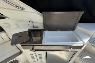 Thumbnail von Sea Ray SLX 350 Außenborder