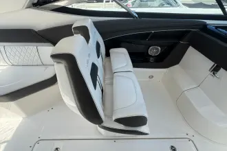 Thumbnail von Sea Ray SLX 350 Außenborder