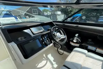 Thumbnail von Sea Ray SLX 350 Außenborder