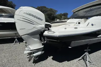 Thumbnail von Sea Ray SLX 350 Außenborder