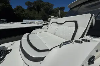 Thumbnail von Sea Ray SLX 350 Außenborder