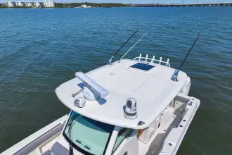Thumbnail von Boston Whaler 360 Outrage