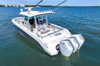 Thumbnail von Boston Whaler 360 Outrage
