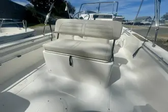 Thumbnail von Boston Whaler 170 Montauk