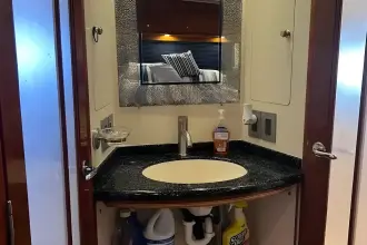 Thumbnail von Carver 506 Motor Yacht Kiki's Tiki