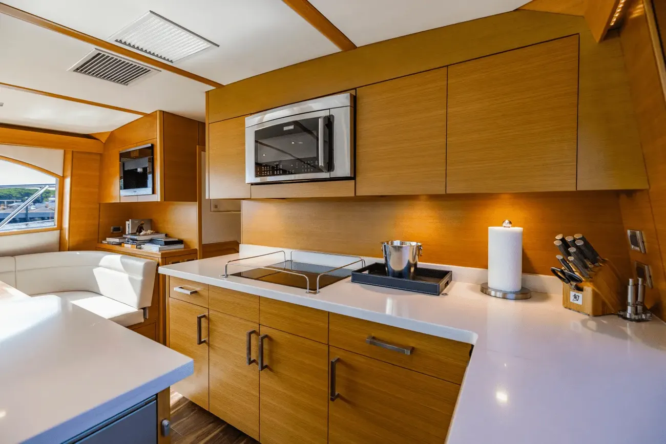 Thumbnail von Hatteras GT63