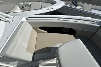 Thumbnail von Boston Whaler 240 Vantage