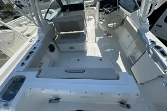 Thumbnail von Boston Whaler 240 Vantage