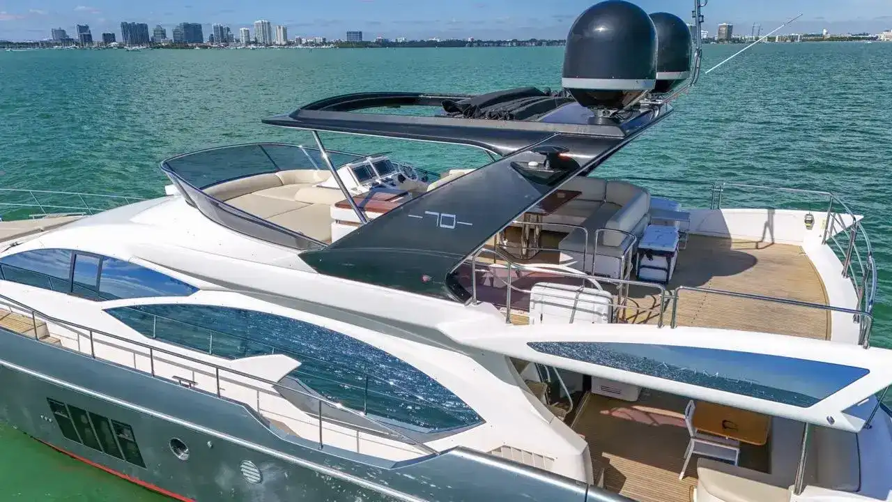 Thumbnail von Azimut 70