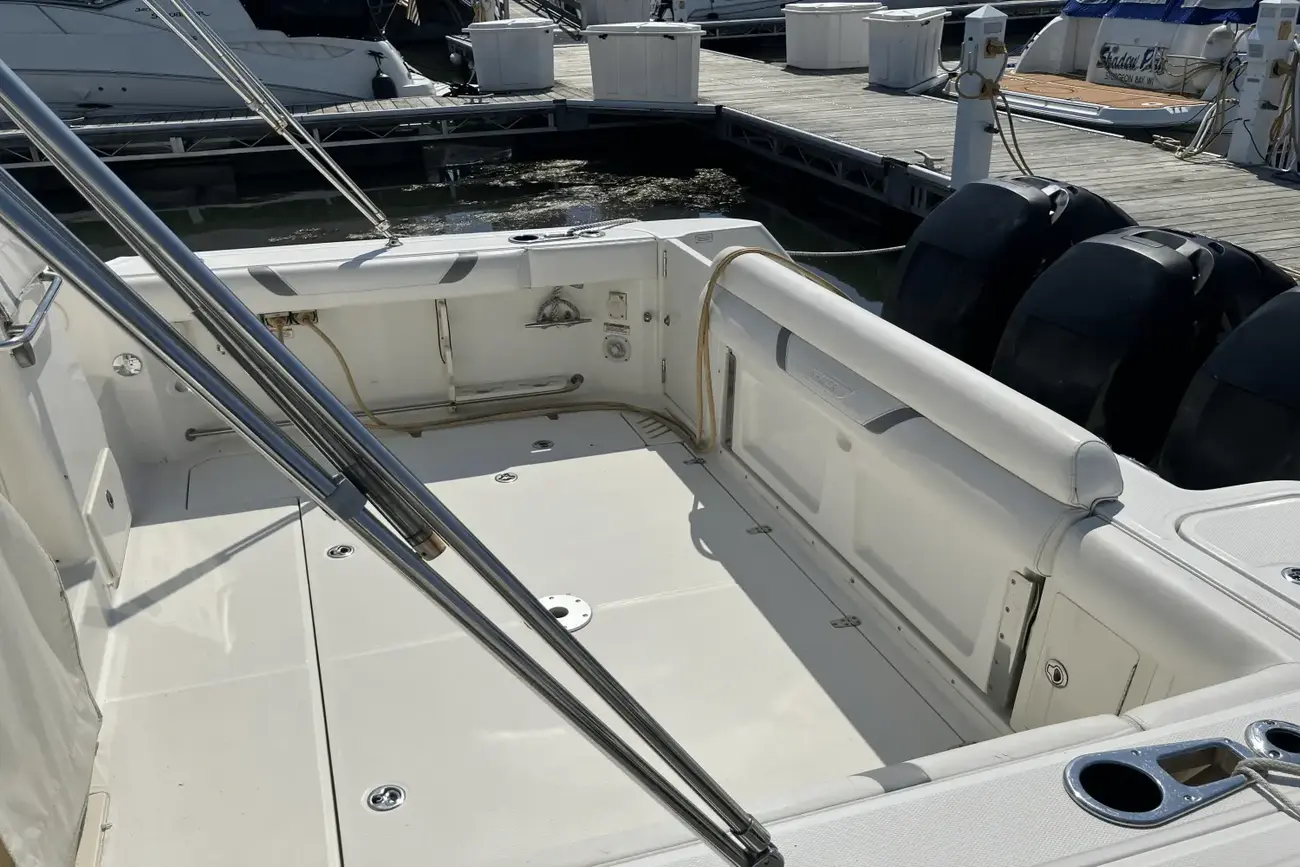 Thumbnail von Boston Whaler 345 Conquest