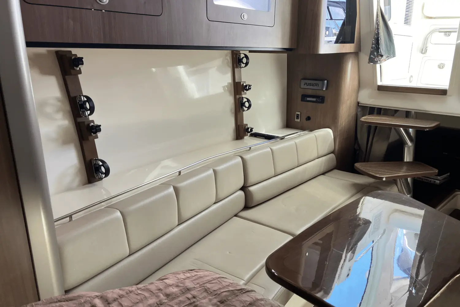 Thumbnail von Boston Whaler 345 Conquest