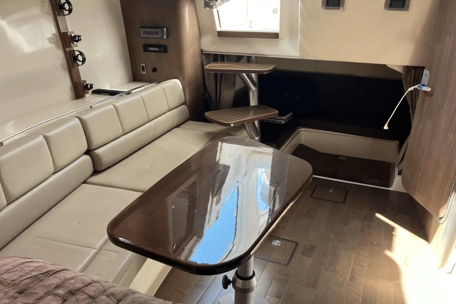 Thumbnail von Boston Whaler 345 Conquest