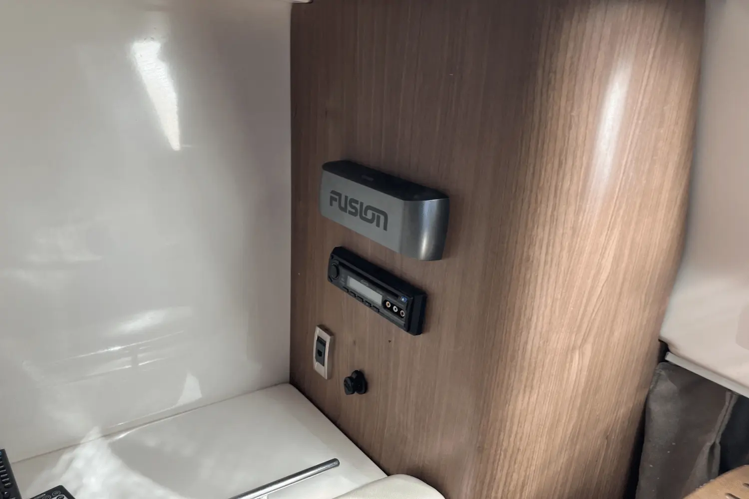 Thumbnail von Boston Whaler 345 Conquest