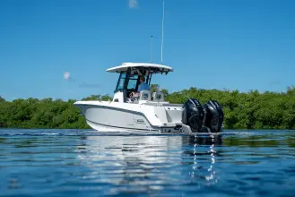 Thumbnail von Boston Whaler 280 Outrage