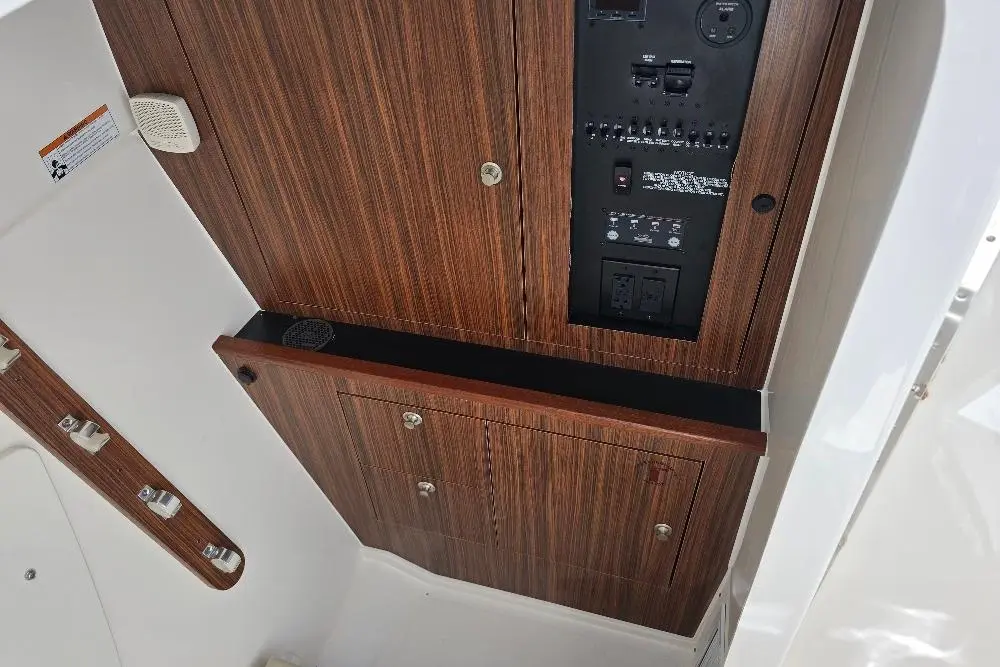 Thumbnail von Pursuit DC 326