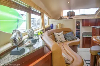 Thumbnail von Sea Ray 390 Motor Yacht Be All Salty