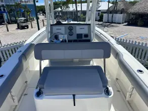 Thumbnail von Boston Whaler 230 Outrage