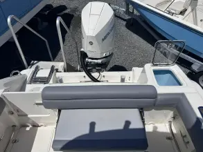 Thumbnail von Boston Whaler 230 Outrage