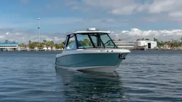 Thumbnail von Boston Whaler 330 Vantage