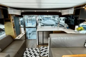 Thumbnail von Cruisers Yachts 45 Cantius