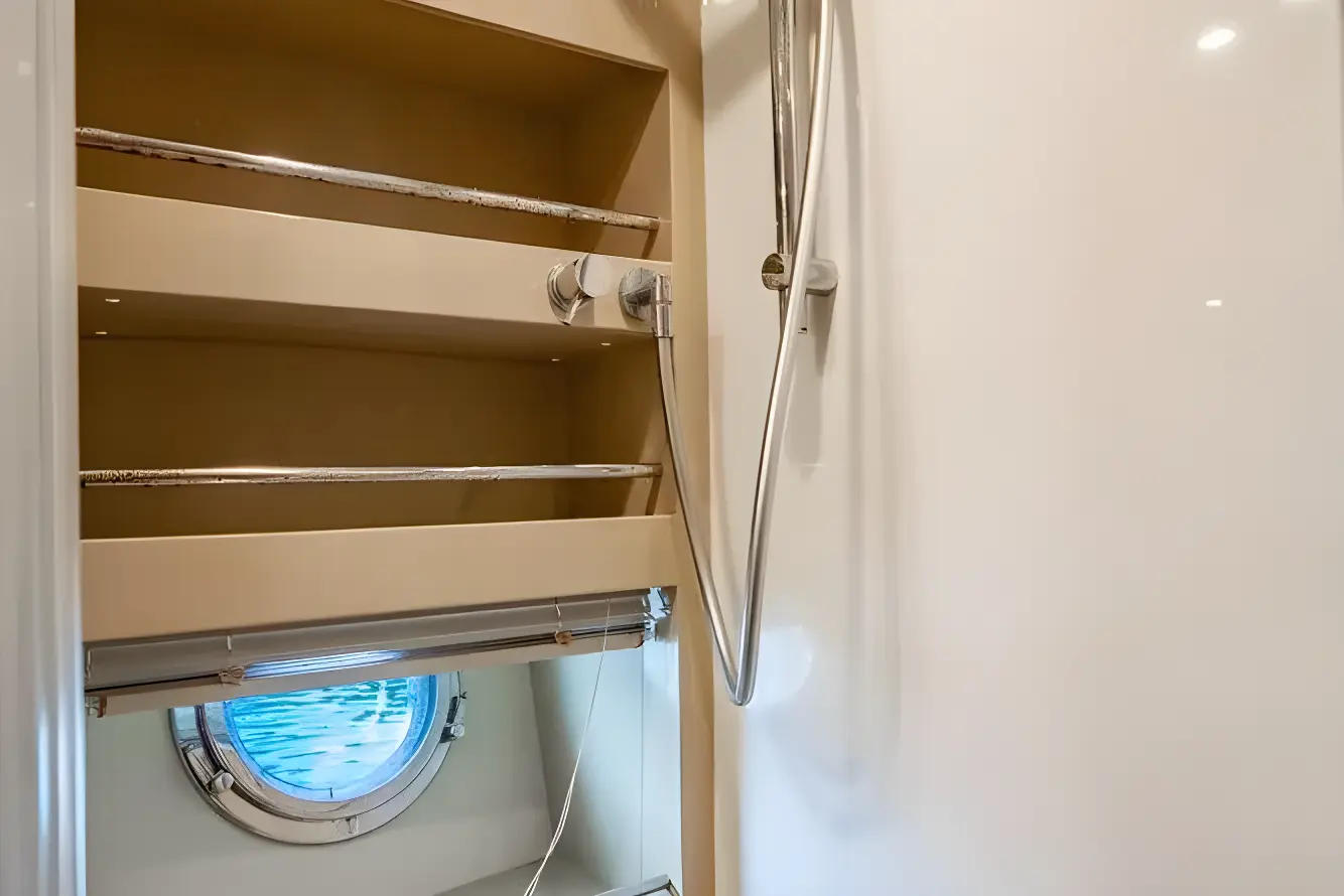 Thumbnail von Azimut 50