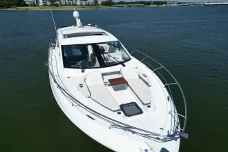 Thumbnail von Cruisers Yachts 50 Cantius