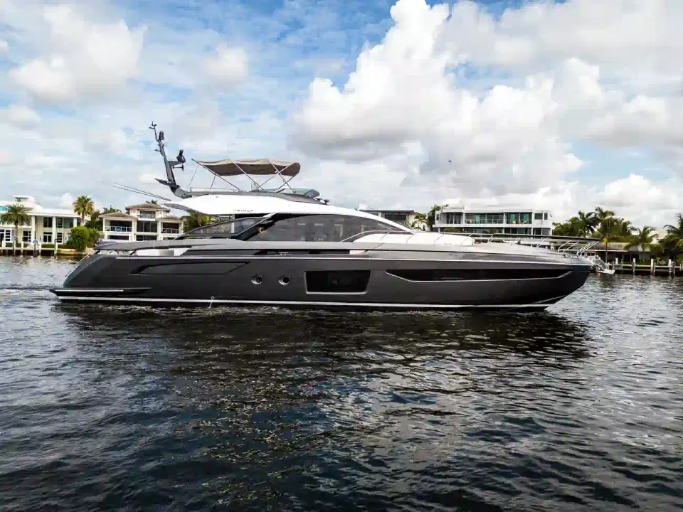 Azimut S8
