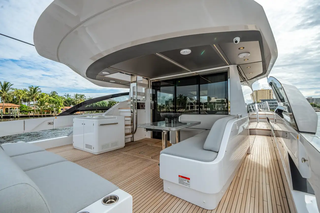 Thumbnail von Azimut S8