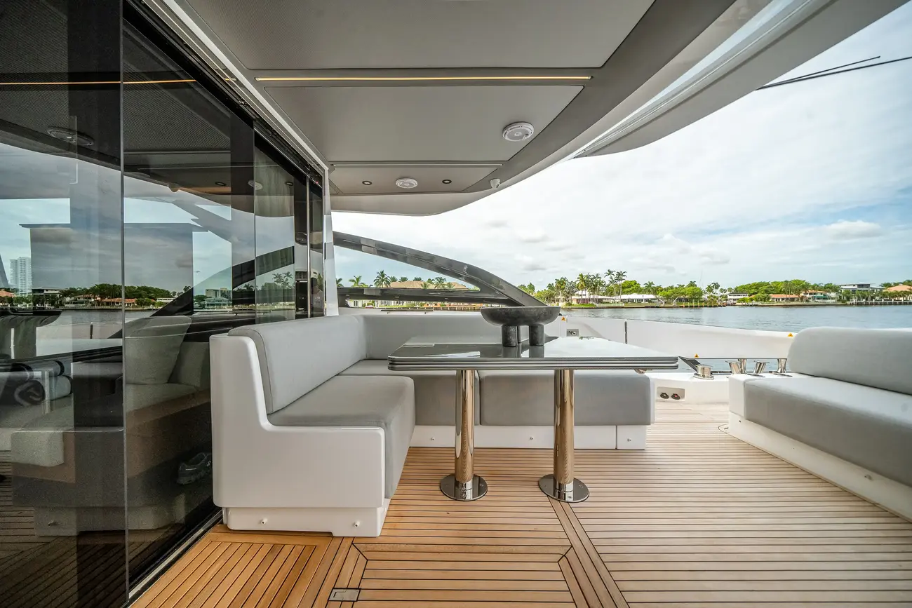 Thumbnail von Azimut S8