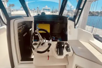 Thumbnail von Boston Whaler 350 Realm