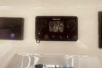 Thumbnail von Boston Whaler 350 Realm