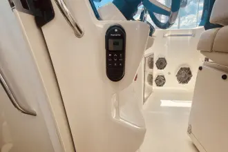 Thumbnail von Boston Whaler 350 Realm