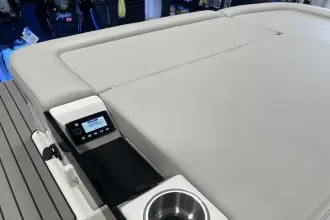 Thumbnail von Sea Ray SLX 260