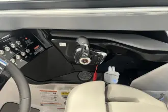 Thumbnail von Sea Ray SLX 260