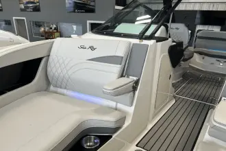 Thumbnail von Sea Ray SLX 260