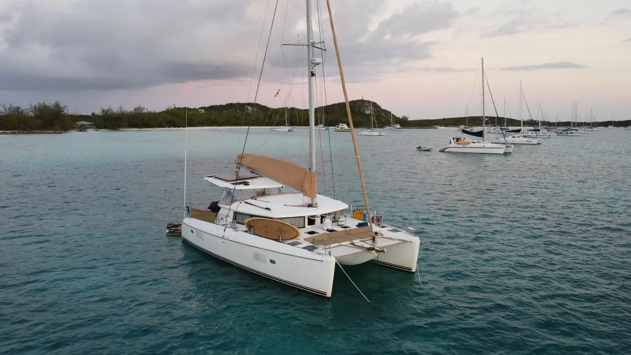 Lagoon 420 Anchored Soul