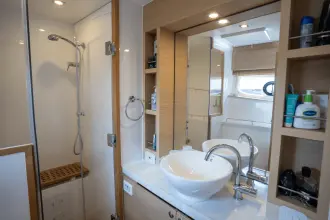 Thumbnail von Aquila 44 Yacht