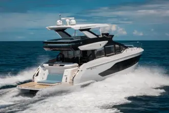 Thumbnail von Cruisers Yachts 57 FLY