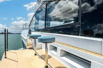 Thumbnail von Cruisers Yachts 57 FLY