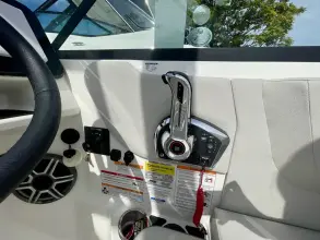 Thumbnail von Sea Ray SDX 230 Außenborder