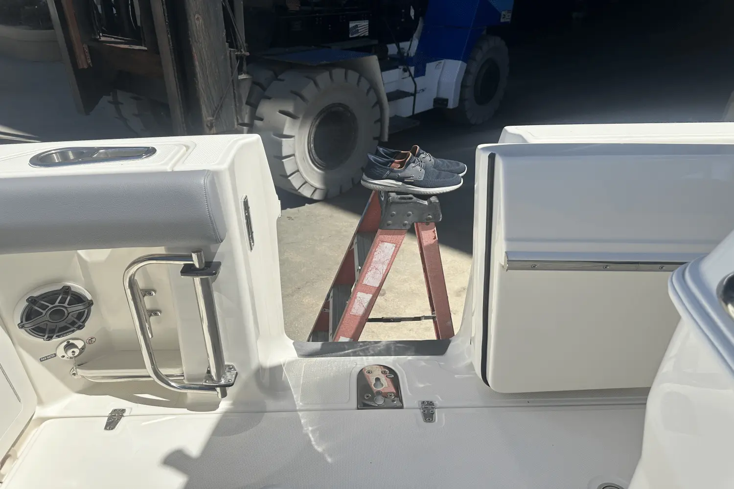 Thumbnail von Boston Whaler 280 Outrage