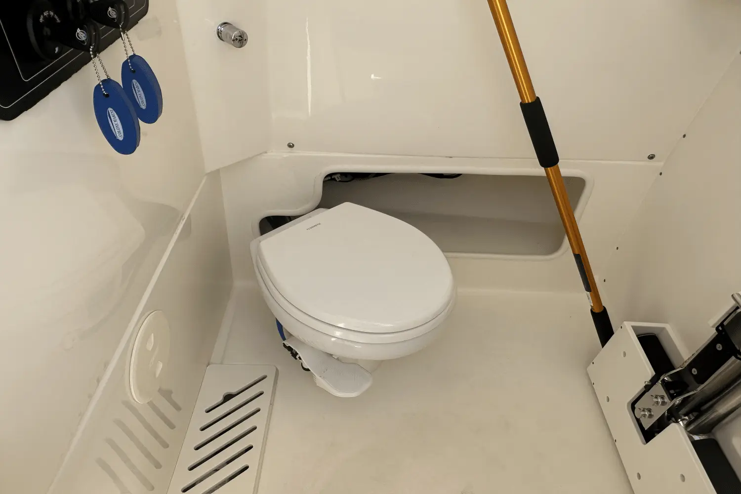 Thumbnail von Boston Whaler 280 Outrage