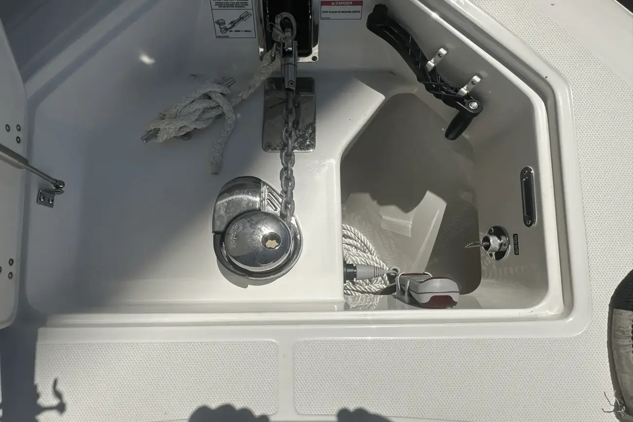 Thumbnail von Boston Whaler 280 Outrage
