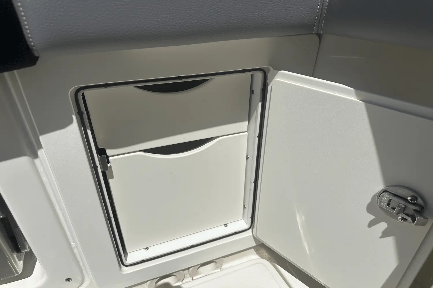 Thumbnail von Boston Whaler 280 Outrage