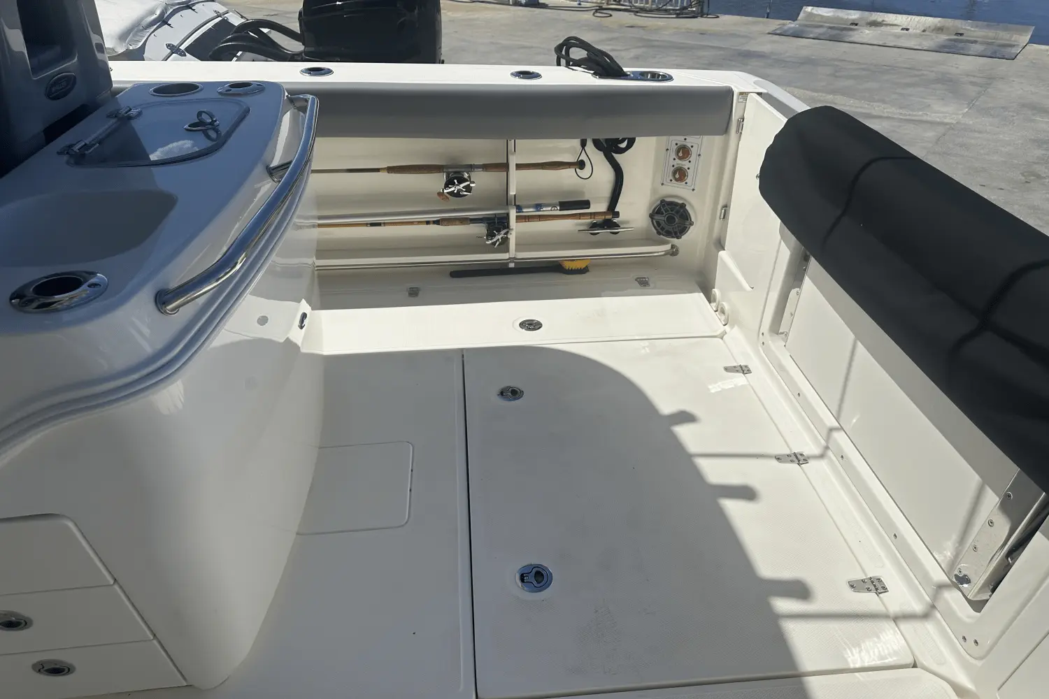 Thumbnail von Boston Whaler 280 Outrage