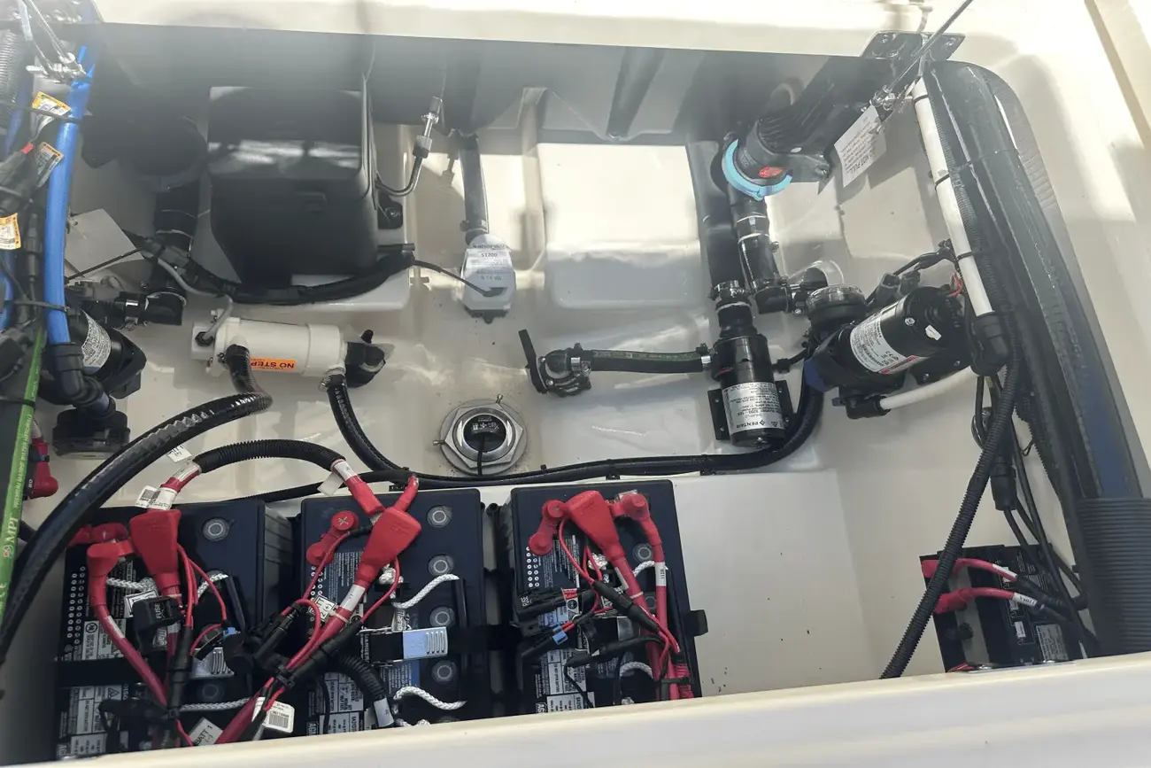 Thumbnail von Boston Whaler 280 Outrage