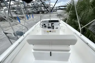 Thumbnail von Boston Whaler 170 Montauk